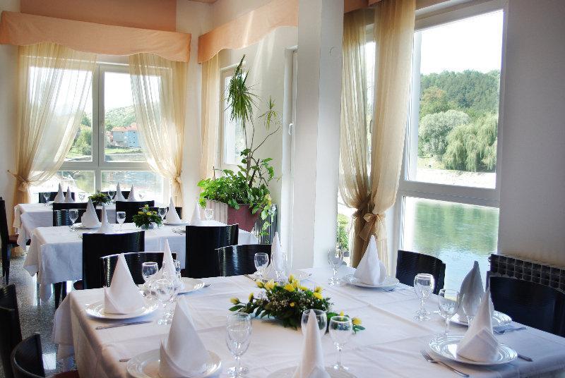 Hotel Sv. Mihovil Trilj Eksteriør billede